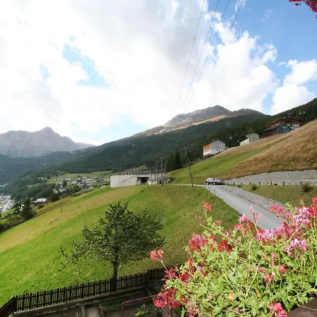 Holiday Home Raimund * Solden